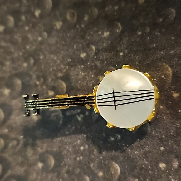 Vintage Banjo Mother of Pearl Pin - Picture 2 of 3
